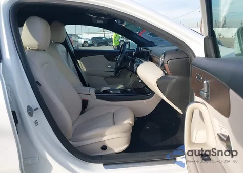 2019 Mercedes-Benz A 220 из США, поврежденный, VIN WDD3G4EBXKW011717